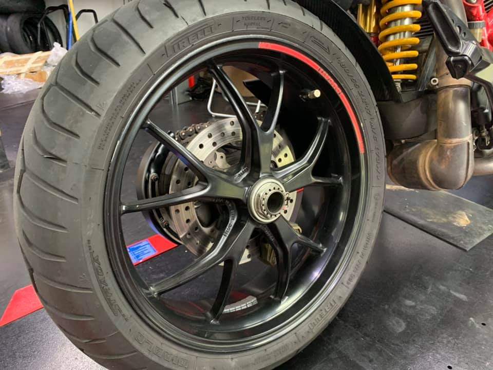 20200324 – Ducati Hypermotard 04