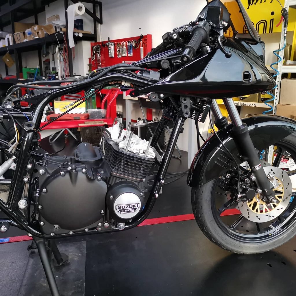 TRAXX Suzuki Katana - 15