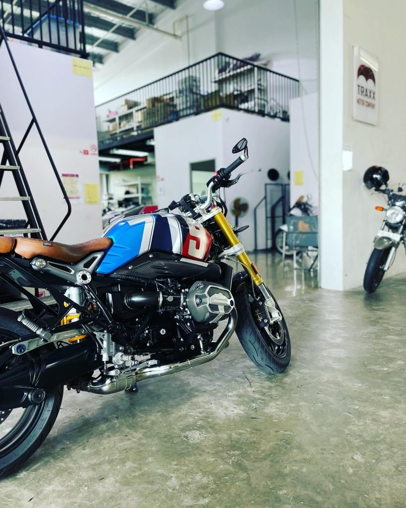 20211126 TRAXX -BMW RnineT - 02