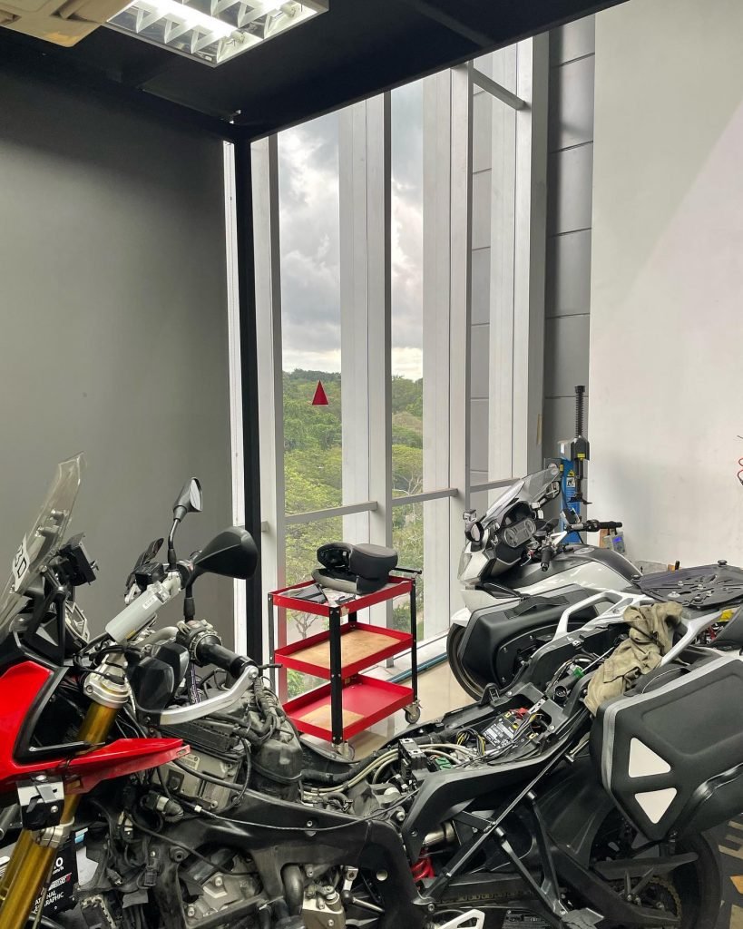 20220208 TRAXX - BMW XR1000 - 02