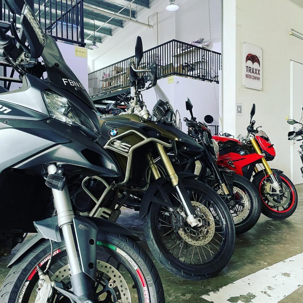 20220725 TRAXX - Ducati Multistrada 1200 - 11, BMW F800GS - 11, Ducati Monster 1200R - 03, BMW S1000R - 01