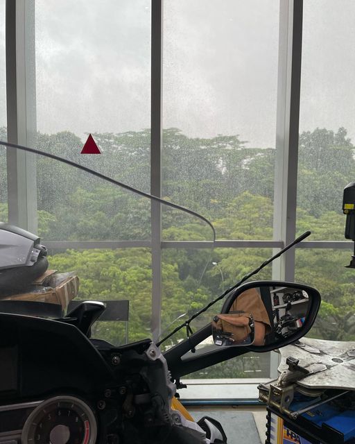 20220922 TRAXX - Heavy Rain - 01