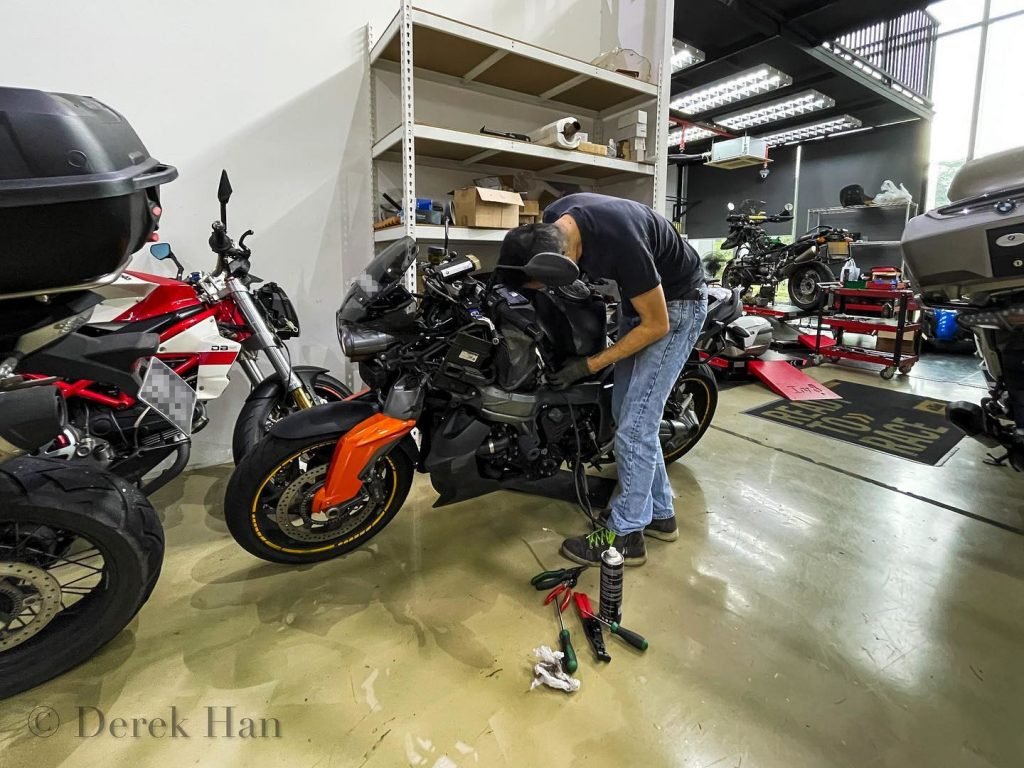 20221114 TRAXX - BMW K1200R - 01